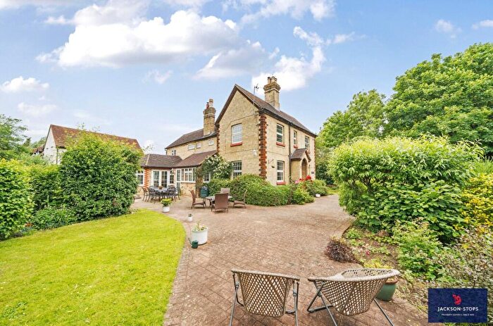 5 Bedroom Detached House For Sale In Clophill Road, Silsoe, Bedfordshire, MK45