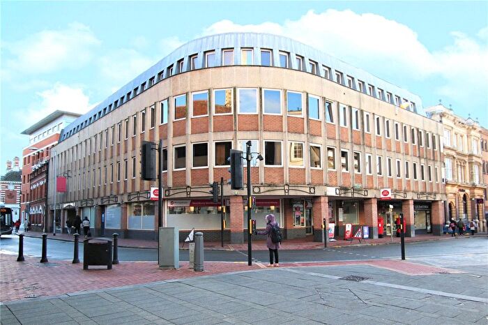 1 Bedroom Flat For Sale In Sussex House, The Forbury, Reading, Berkshire, RG1