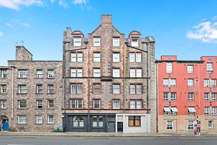2 Bedroom Flat For Sale In / Buccleuch Street, Newington, Edinburgh, EH8