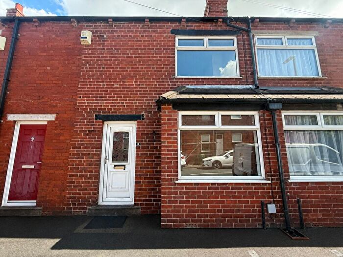 2 Bedroom Terraced House To Rent In Cross Henley Road, Bramley, Leeds, LS13