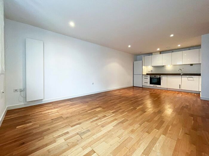 2 Bedroom Apartment For Sale In Wellington Road, Kensal Rise, NW10