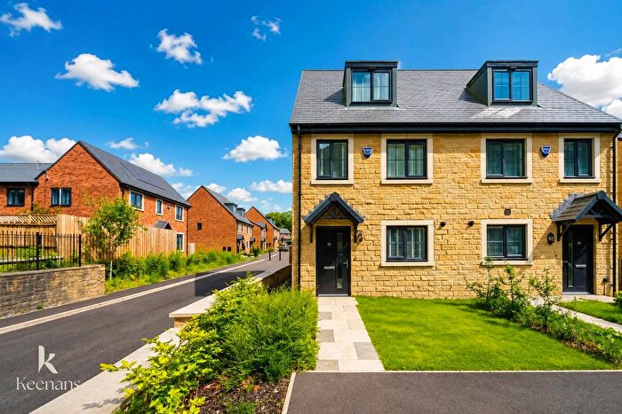 3 Bedroom Property For Sale In Seymour Close, Rossendale, BB4