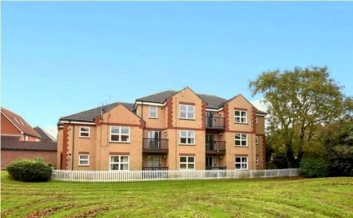 2 Bedroom Flat To Rent In College Fields, Woodhead Drive, Cambridge CB4
