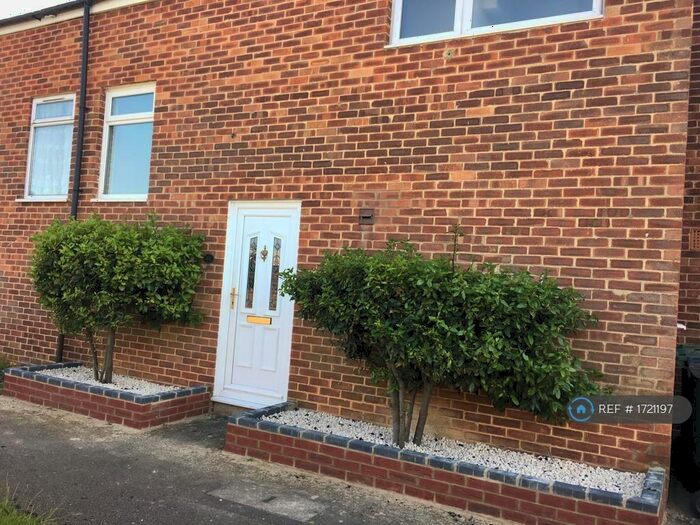 3 Bedroom Terraced House To Rent In Basingstoke, Basingstoke, RG22