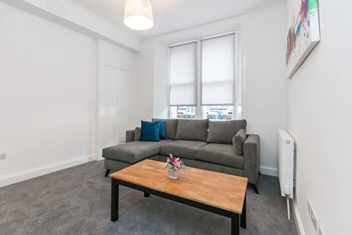 1 Bedroom Flat To Rent In Caledonian Place, Edinburgh, EH11