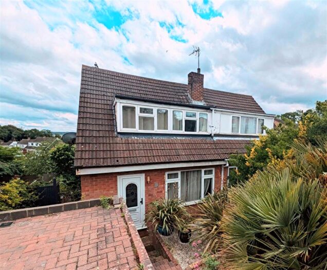 2 Bedroom House For Sale In Merrals Wood Road, Strood, ME2