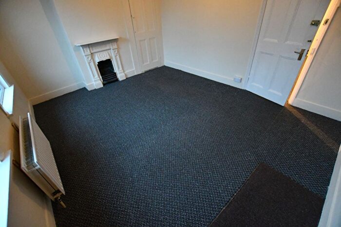 2 Bedroom Terraced House For Sale In Westbury Road, Croydon, CR0