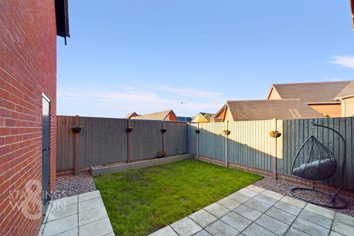 2 Bedroom End Of Terrace House For Sale In Burrage Way, Sprowston, Norwich, NR7
