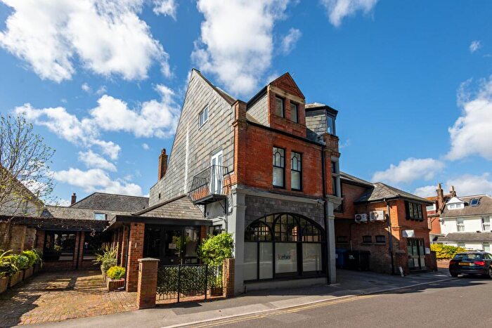 1 Bedroom Flat To Rent In Ravine Road, Poole, BH13