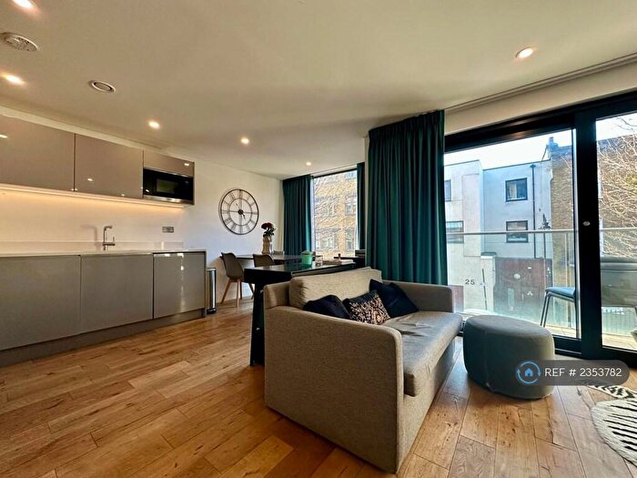 2 Bedroom Flat To Rent In Northdown Street, London, N1