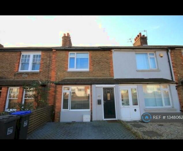 4 Bedroom Terraced House To Rent In Old Shoreham Road, Southwick, BN42