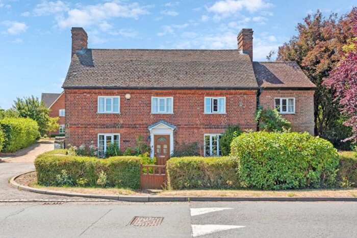 3 Bedroom Detached House For Sale In Broad Street, Clifton, Shefford, SG17