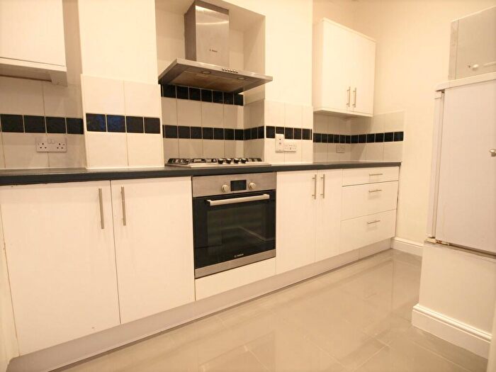 2 Bedroom Flat To Rent In Brecknock Road, Tufnell Park, N7