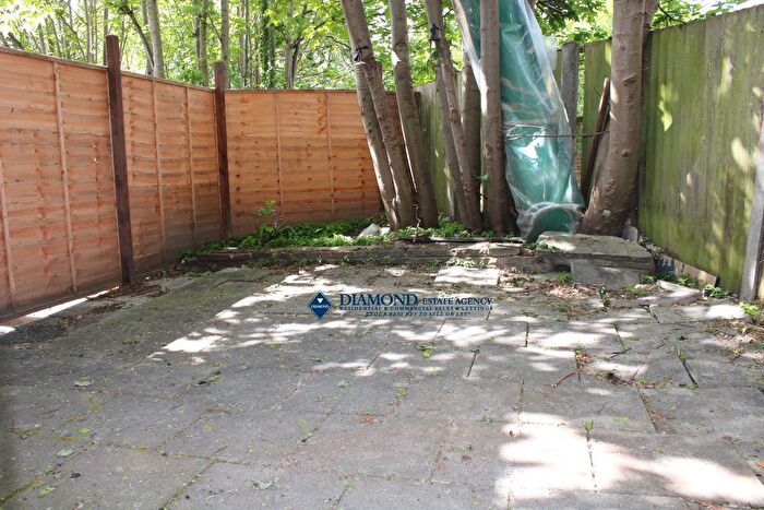 1 Bedroom Flat To Rent In Craven Park, London, NW10