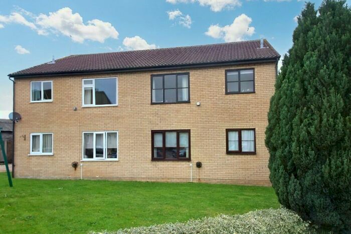 1 Bedroom Flat To Rent In Windsor Gardens, PE28