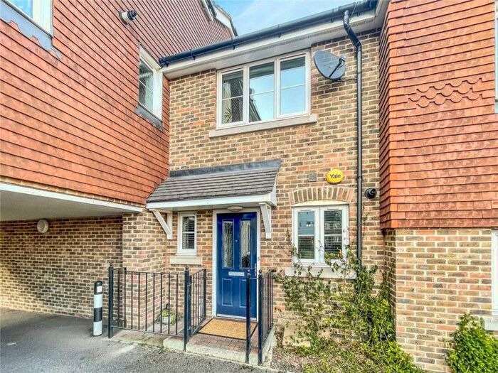 2 Bedroom Terraced House To Rent In Vaughan Close, Dartford, Kent, DA1