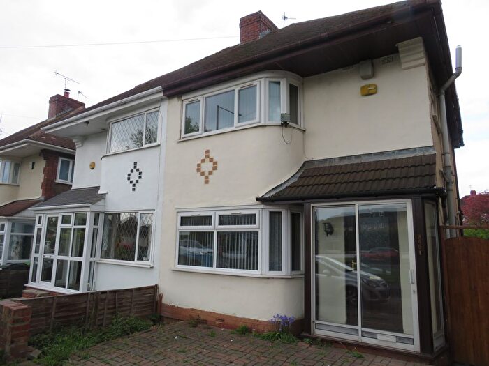3 Bedroom Property To Rent In Wolverhampton Road, Oldbury, B69