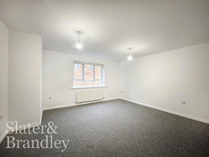 2 Bedroom Flat To Rent In Eccles Way, Nottingham, NG3