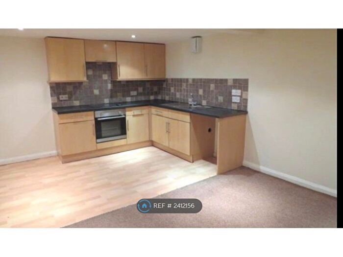1 Bedroom Flat To Rent In Bolton Road, Bradford, BD2