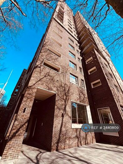 1 Bedroom Flat To Rent In Walton Heights, London, SE17