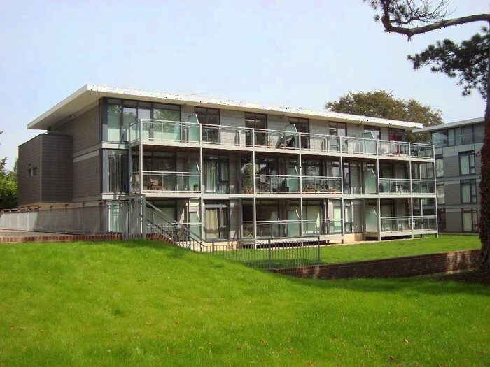 2 Bedroom Flat To Rent In Newsom Place, Manor Road, St Albans, AL1