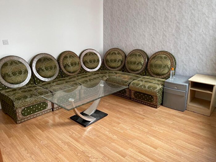 3 Bedroom Flat To Rent In London Road, Croydon, CR0