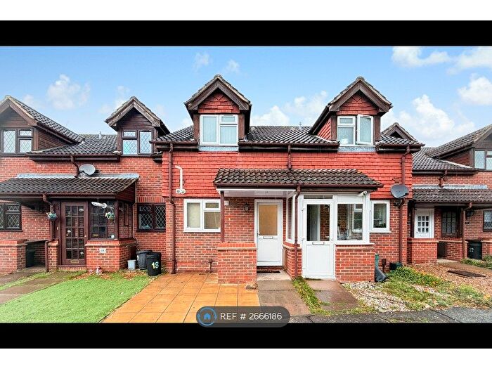 2 Bedroom Terraced House To Rent In Sharpness Close, Hayes, UB4