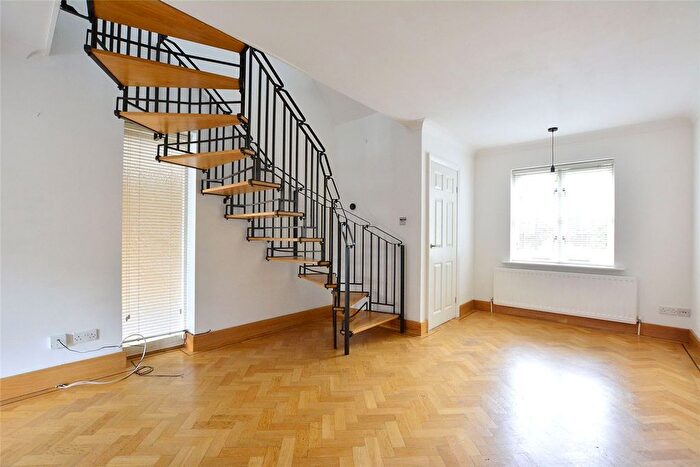 2 Bedroom End Of Terrace House To Rent In St Josephs Vale, Blackheath, London, SE3