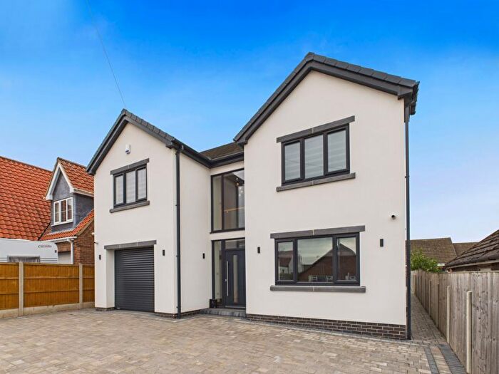 6 Bedroom Detached House For Sale In Central Avenue, Walesby, NG22