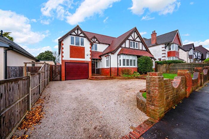 6 Bedroom House To Rent In Onslow Road -, P14