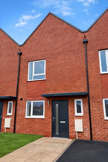 2 Bedroom Mews For Sale In Tender Drive, Bolton, BL6