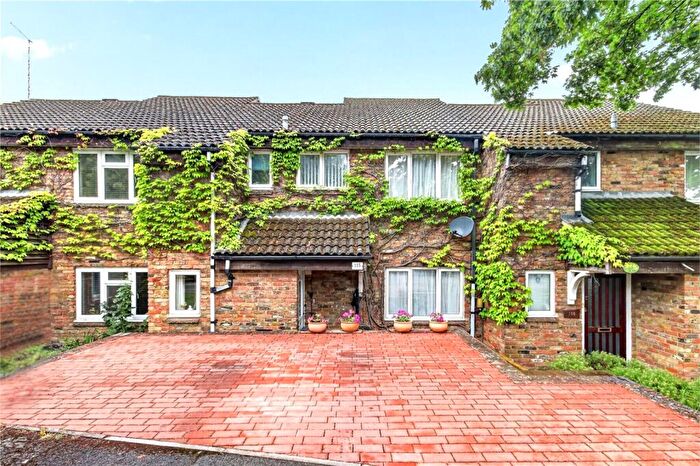 3 Bedroom Terraced House For Sale In Juniper, Bracknell, Berkshire, RG12