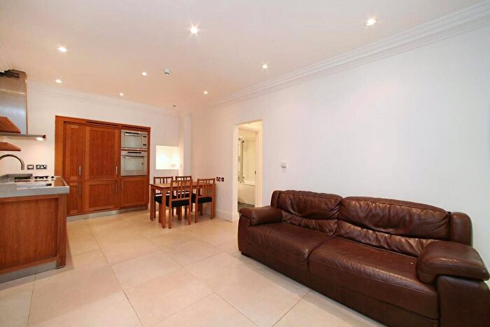 1 Bedroom Flat To Rent In Greencroft Gardens, South Hampstead, NW6