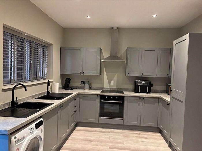 1 Bedroom Terraced House To Rent In Wood Street, Bolton, BL1