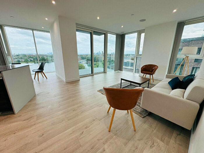 3 Bedroom Flat To Rent In Hartingtons Court, Coster Avenue, London, N4