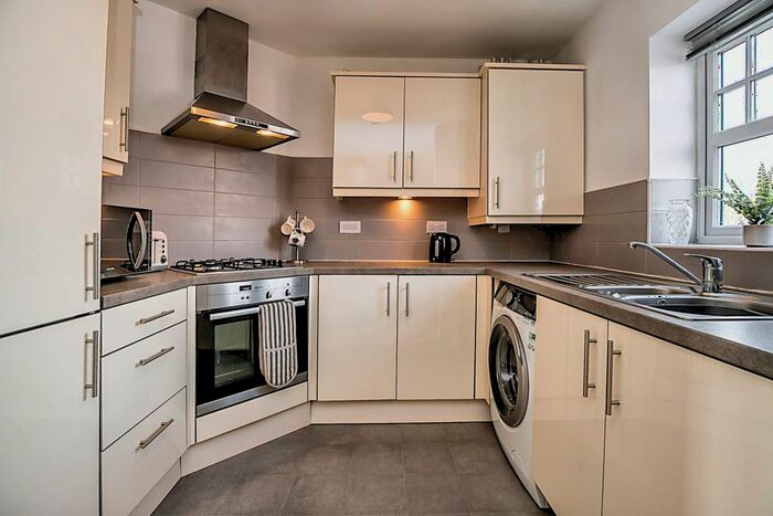 2 Bedroom Flat To Rent In Mottershead Court, Chester, CH2