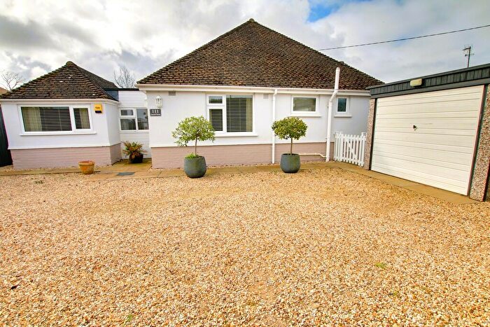 3 Bedroom Detached Bungalow For Sale In Upwell Road, March, PE15