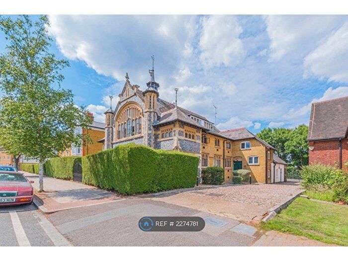 1 Bedroom Flat To Rent In Ashlar Court, London, N2