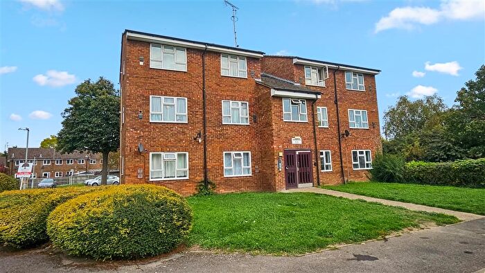 1 Bedroom Flat For Sale In New Road, Datchet, Slough, SL3