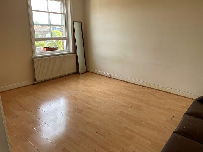 1 Bedroom Flat To Rent In Wightman Road, Turnpike Lane London, N8