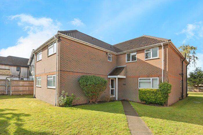 1 Bedroom Flat For Sale In Flat, Kingfisher Court, London Road, West Kingsdown, Sevenoaks, TN15