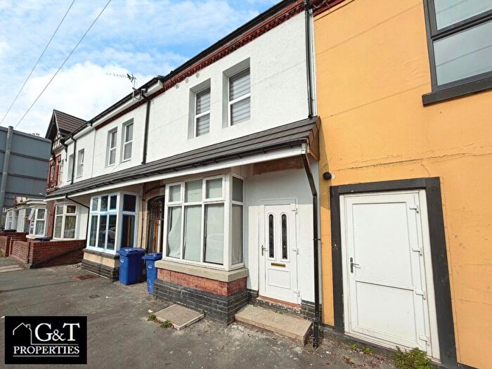 1 Bedroom Flat To Rent In Cinder Bank, Dudley, DY2