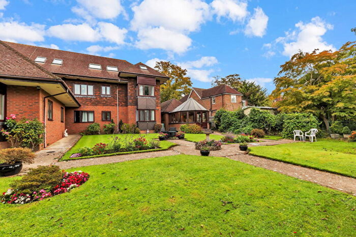 1 Bedroom Flat For Sale In Fitzjohn Court, Hassocks, BN6