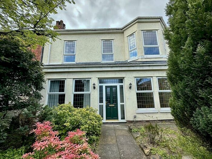 4 Bedroom Semi-Detached House To Rent In Sussex Road, Southport, Merseyside., PR9