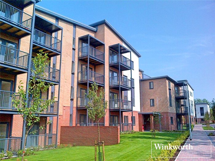 2 Bedroom Flat To Rent In Lawford Court, Grade Close, Elstree, Borehamwood, WD6