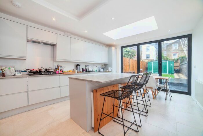 4 Bedroom Terraced House To Rent In Wilna Road, London, SW18