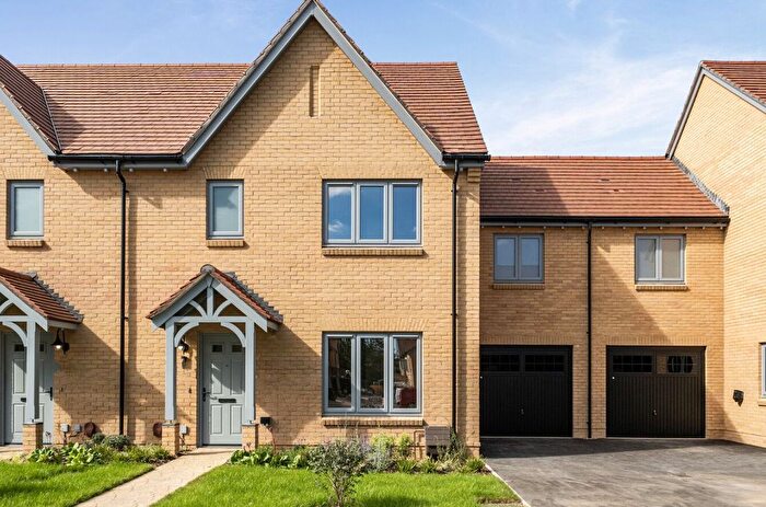 4 Bedroom Semi-Detached House For Sale In Game Keepers Quarter, Eastleigh, Hampshire, SO50