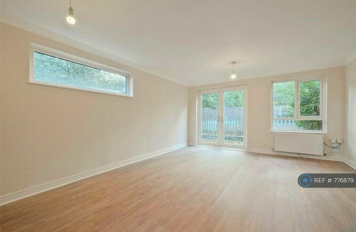 3 Bedroom Terraced House To Rent In Knightswood, Bracknell, RG12