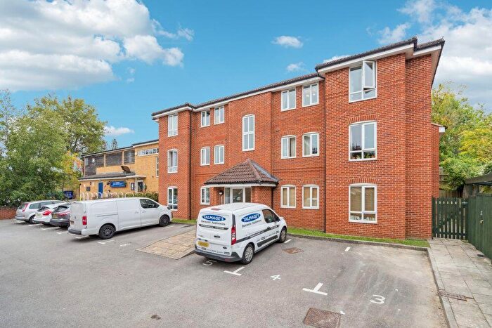 1 Bedroom Apartment For Sale In Hadow Road, Marston, Oxford, OX3