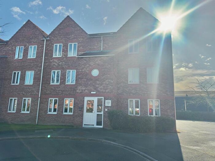 2 Bedroom Flat To Rent In Godwin House, Darwin Close, York, YO31